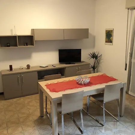 Πανσιόν Sonia House 1 Abbadia Lariana